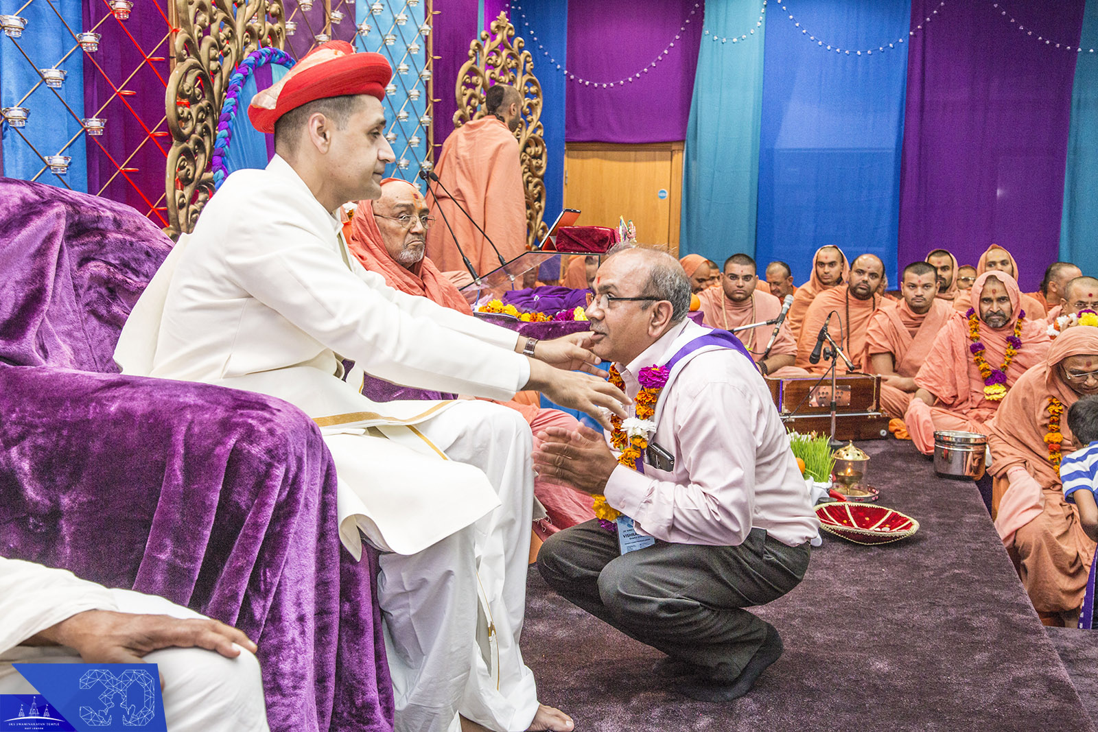 91 - ©1987-2017 SKS Swaminarayan Temple East London