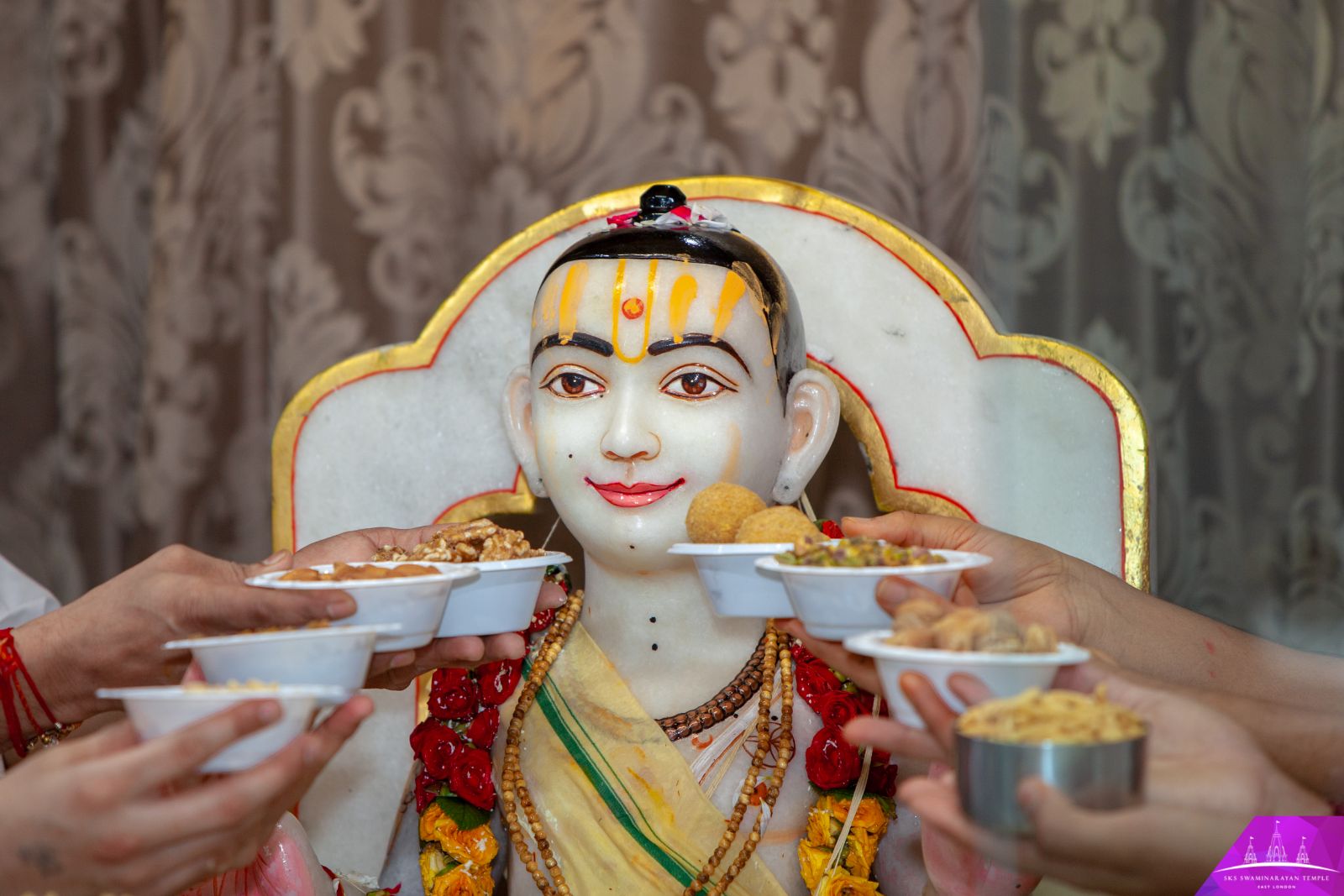 ©1987-2017 SKS Swaminarayan Temple East London
