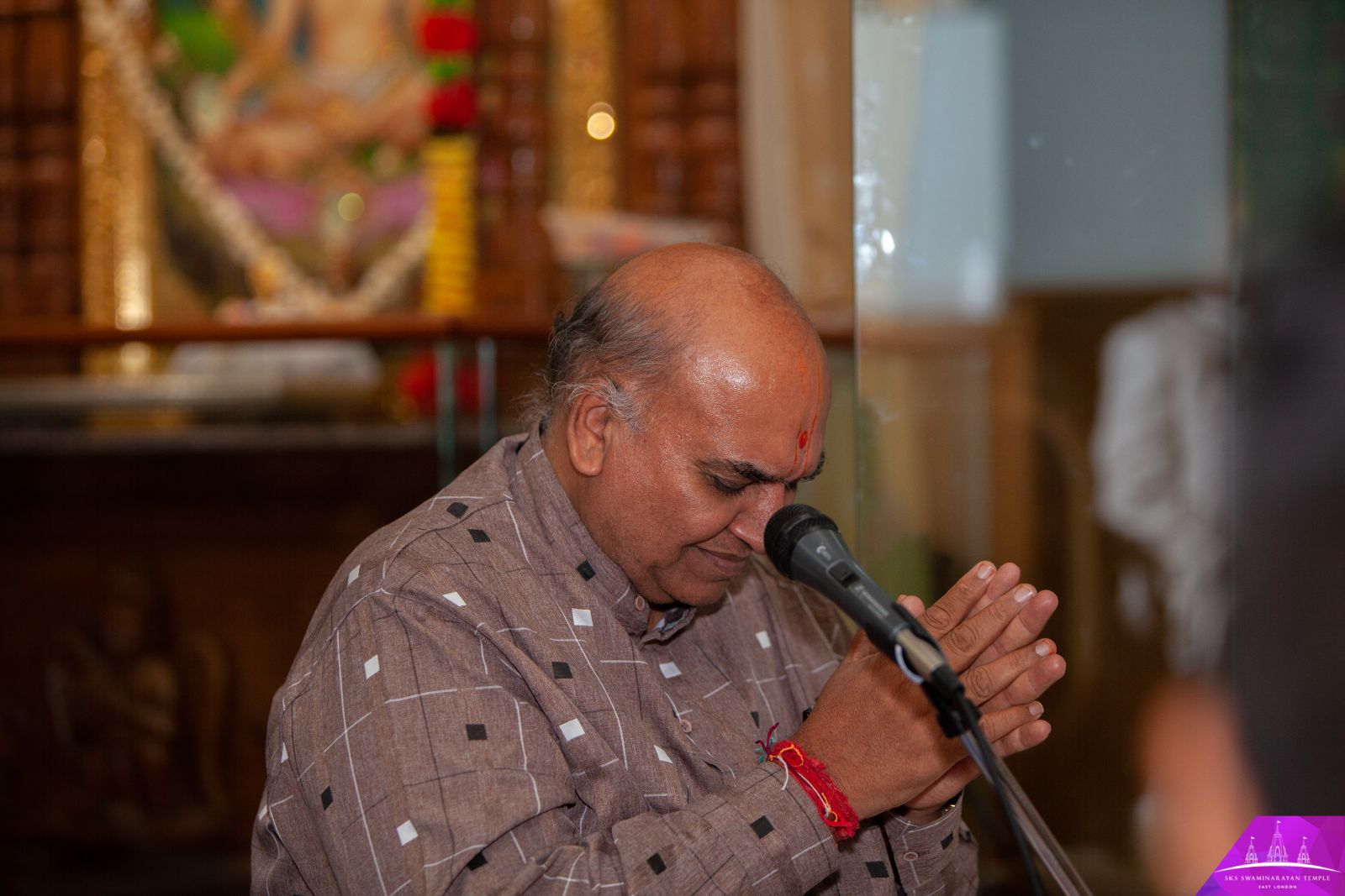 ©1987-2017 SKS Swaminarayan Temple East London