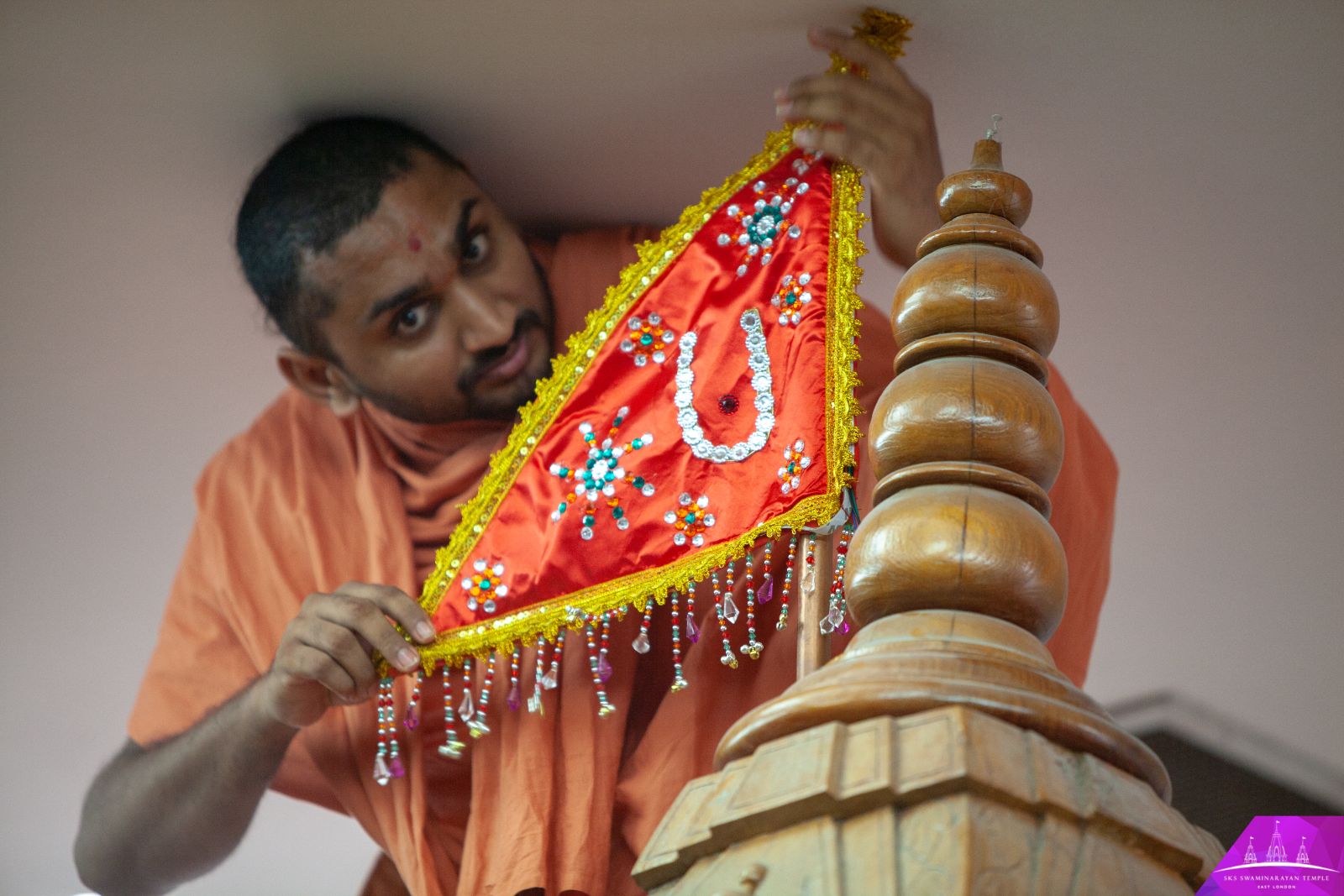 ©1987-2017 SKS Swaminarayan Temple East London
