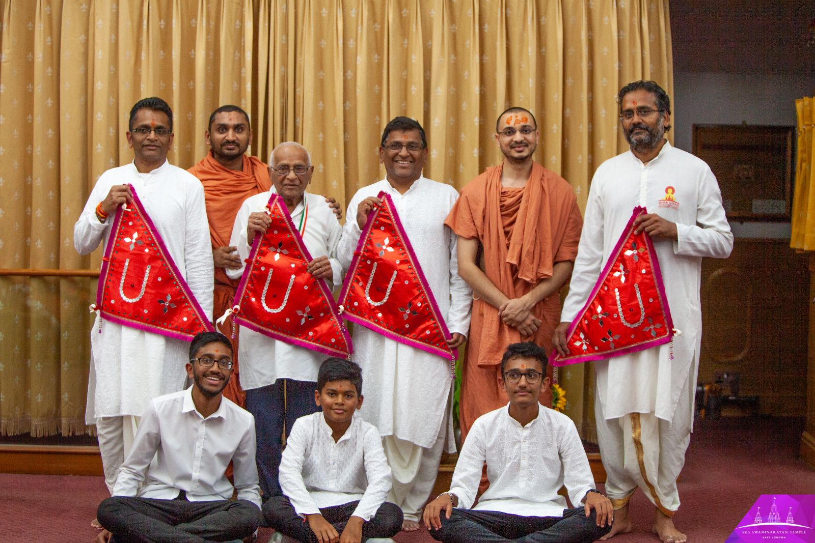 ©1987-2017 SKS Swaminarayan Temple East London