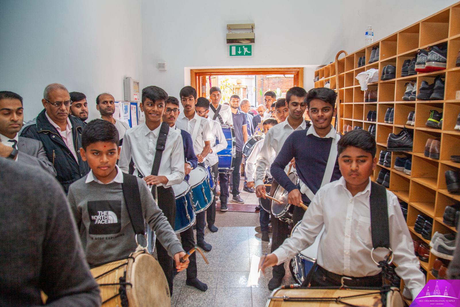 ©1987-2017 SKS Swaminarayan Temple East London