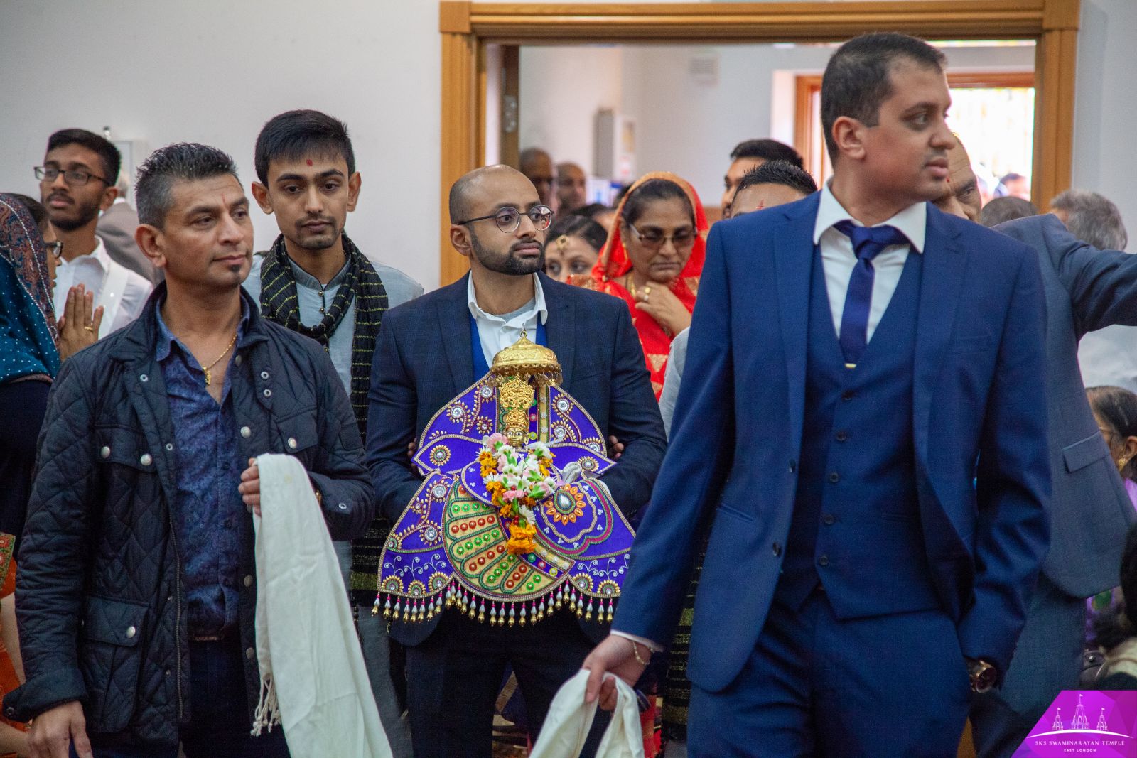 ©1987-2017 SKS Swaminarayan Temple East London