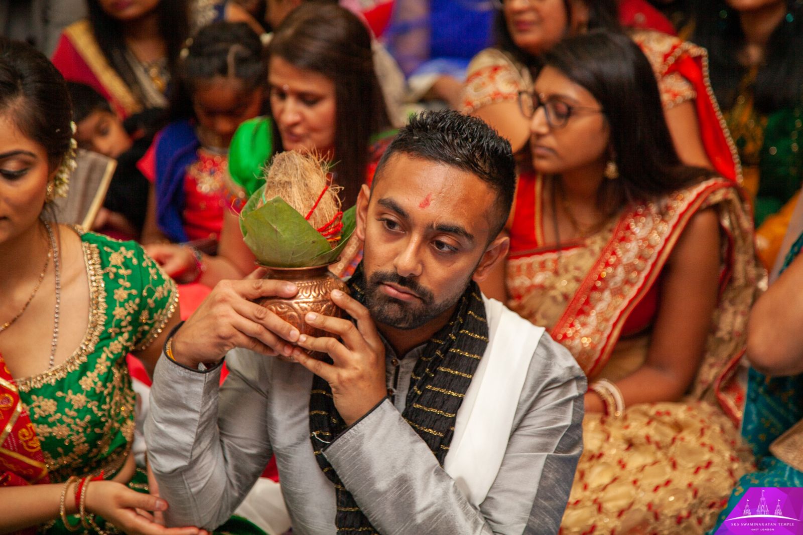 ©1987-2017 SKS Swaminarayan Temple East London