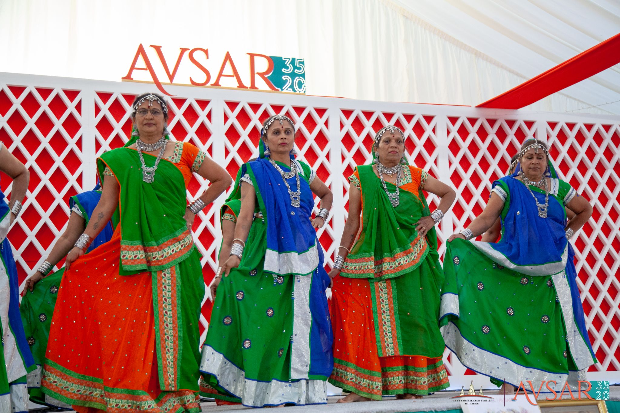 ©1987-2017 SKS Swaminarayan Temple East London