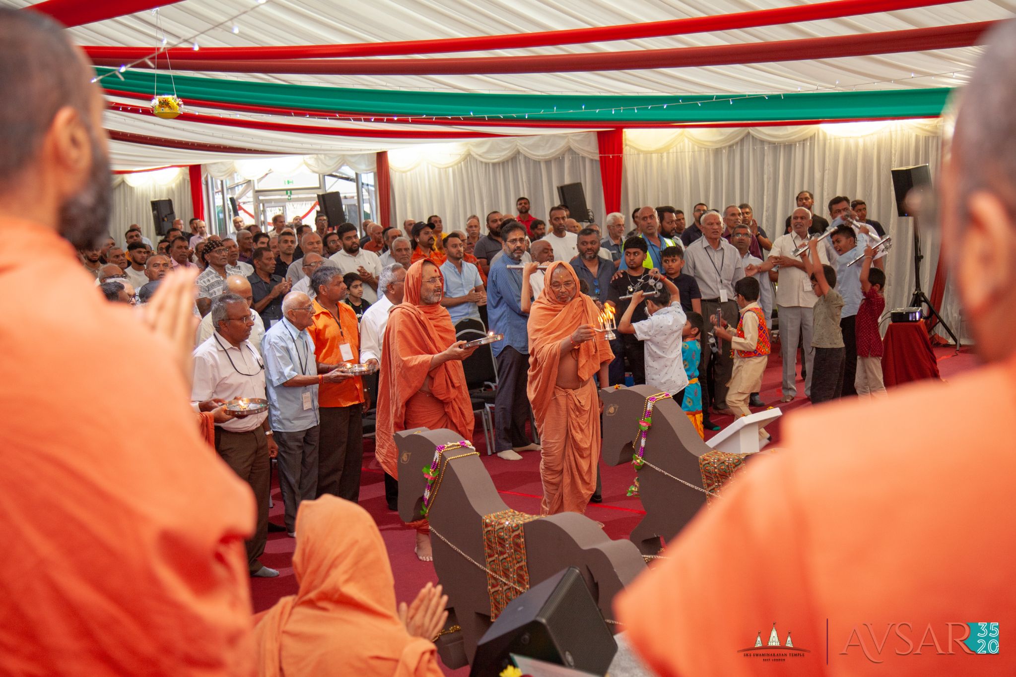©1987-2017 SKS Swaminarayan Temple East London