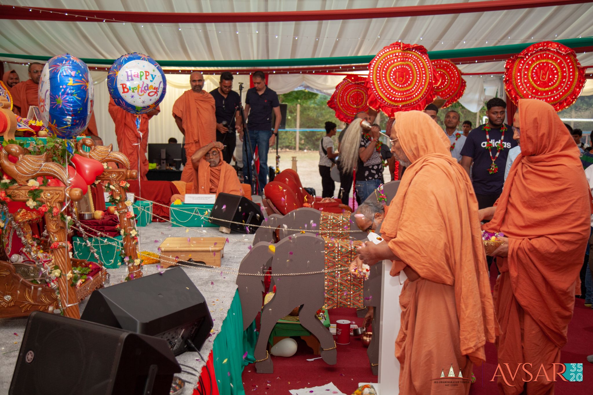 ©1987-2017 SKS Swaminarayan Temple East London