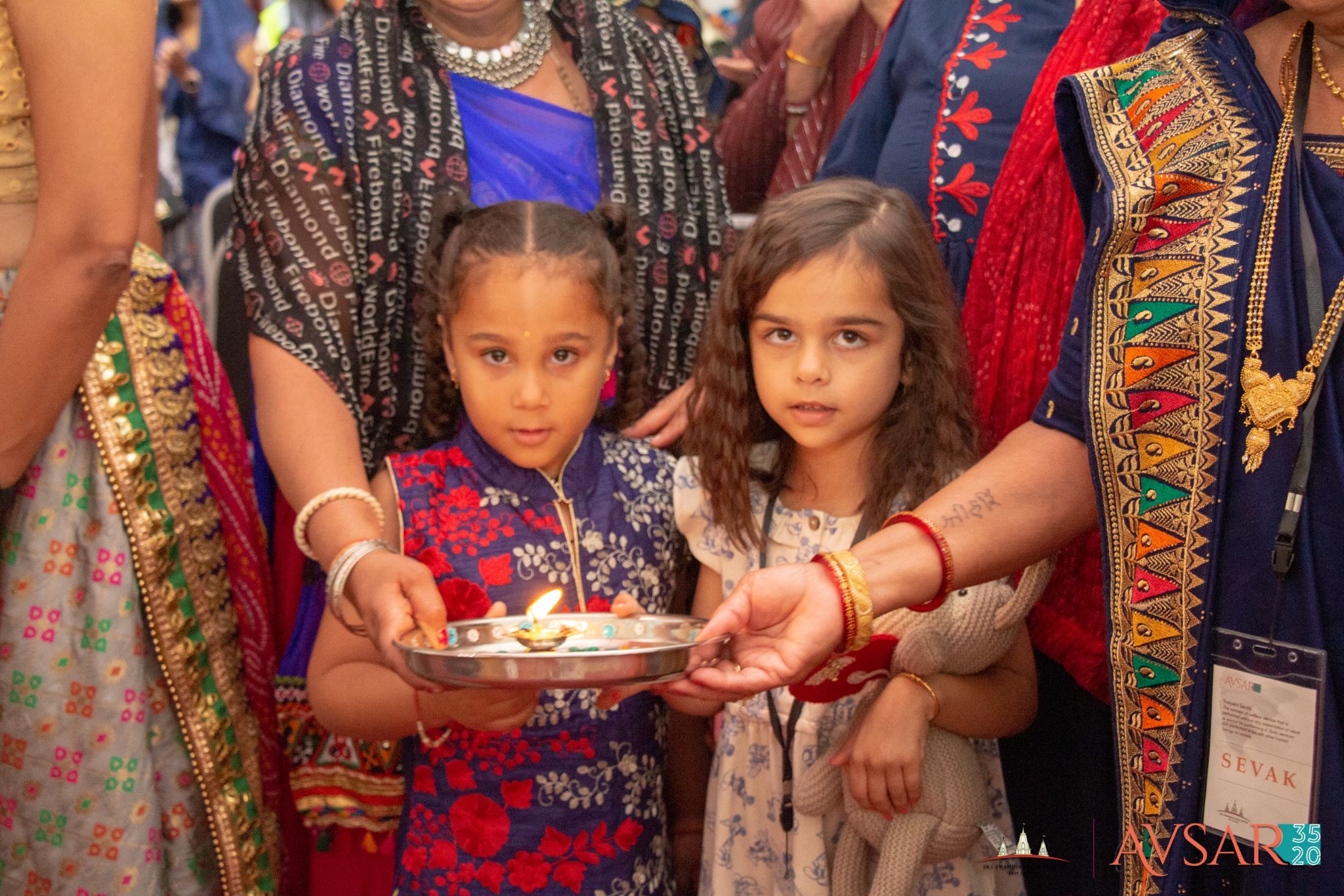 ©1987-2017 SKS Swaminarayan Temple East London