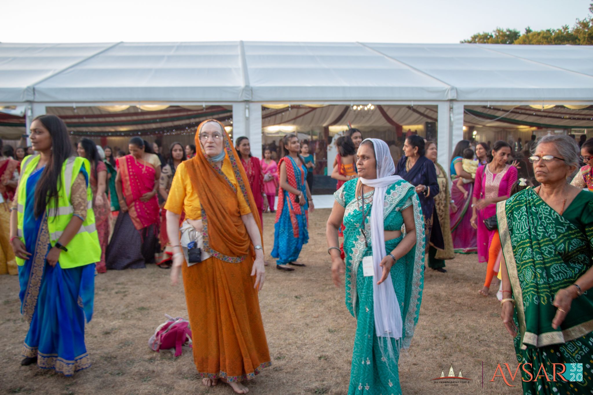 ©1987-2017 SKS Swaminarayan Temple East London