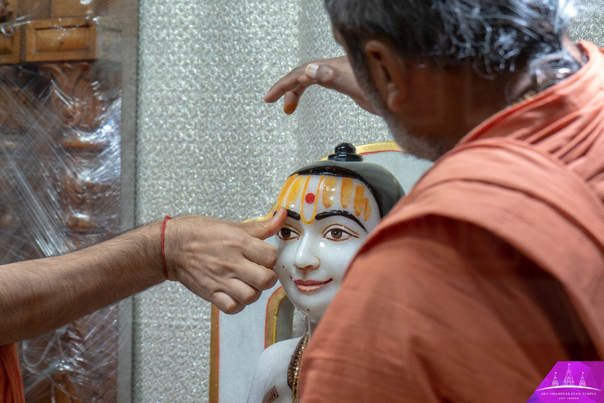 ©1987-2017 SKS Swaminarayan Temple East London
