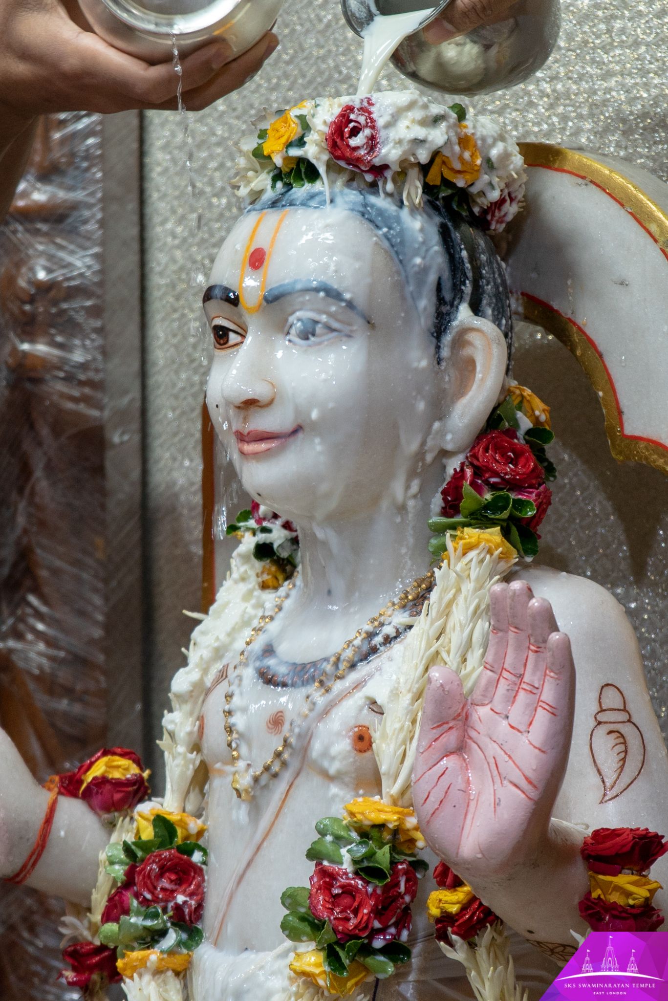 ©1987-2017 SKS Swaminarayan Temple East London