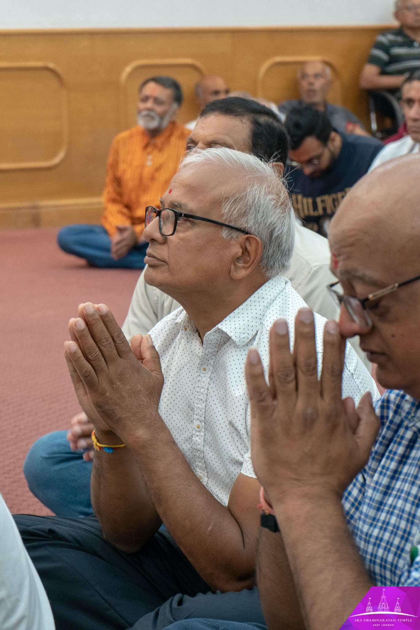 ©1987-2017 SKS Swaminarayan Temple East London