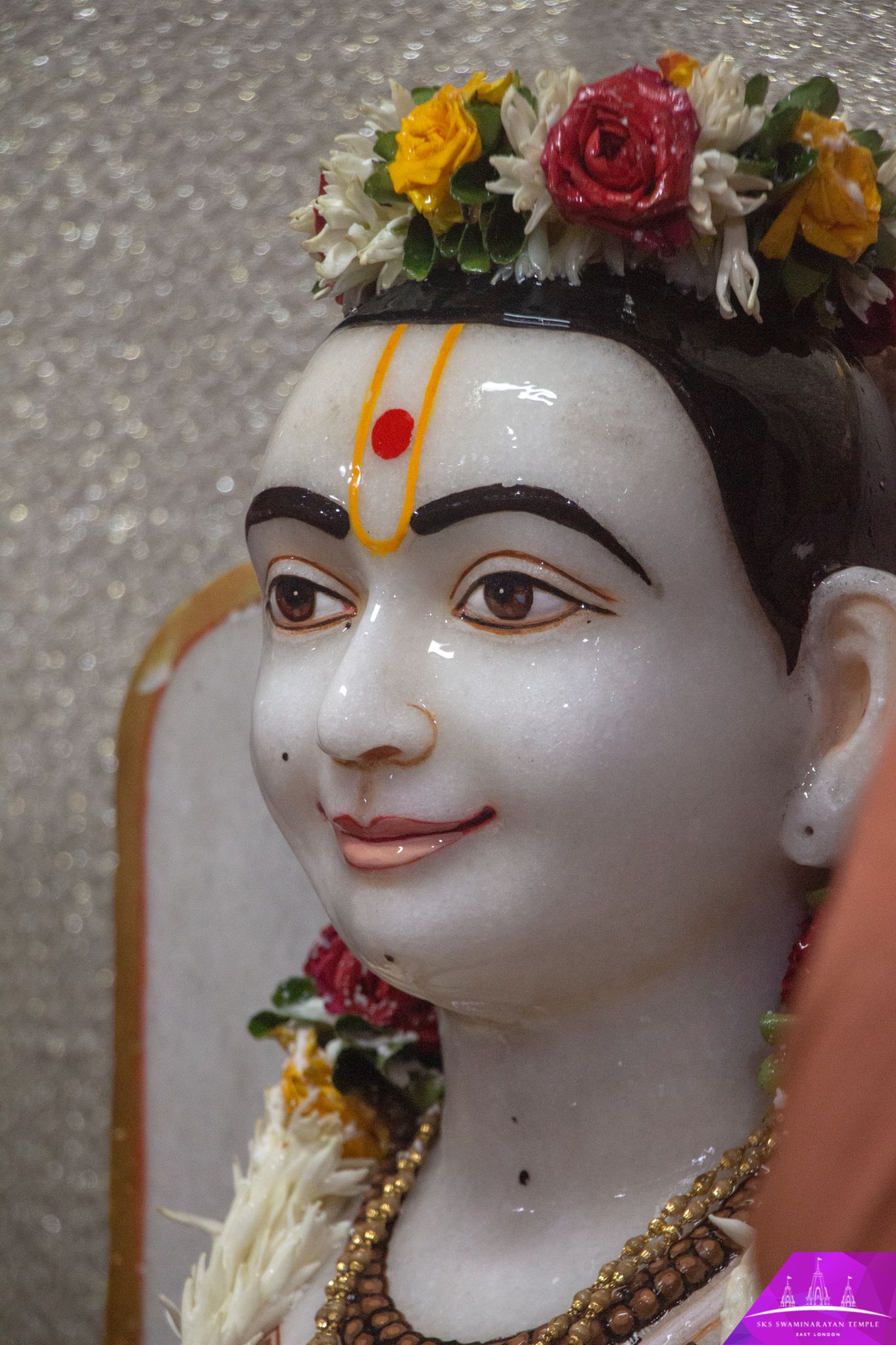 ©1987-2017 SKS Swaminarayan Temple East London