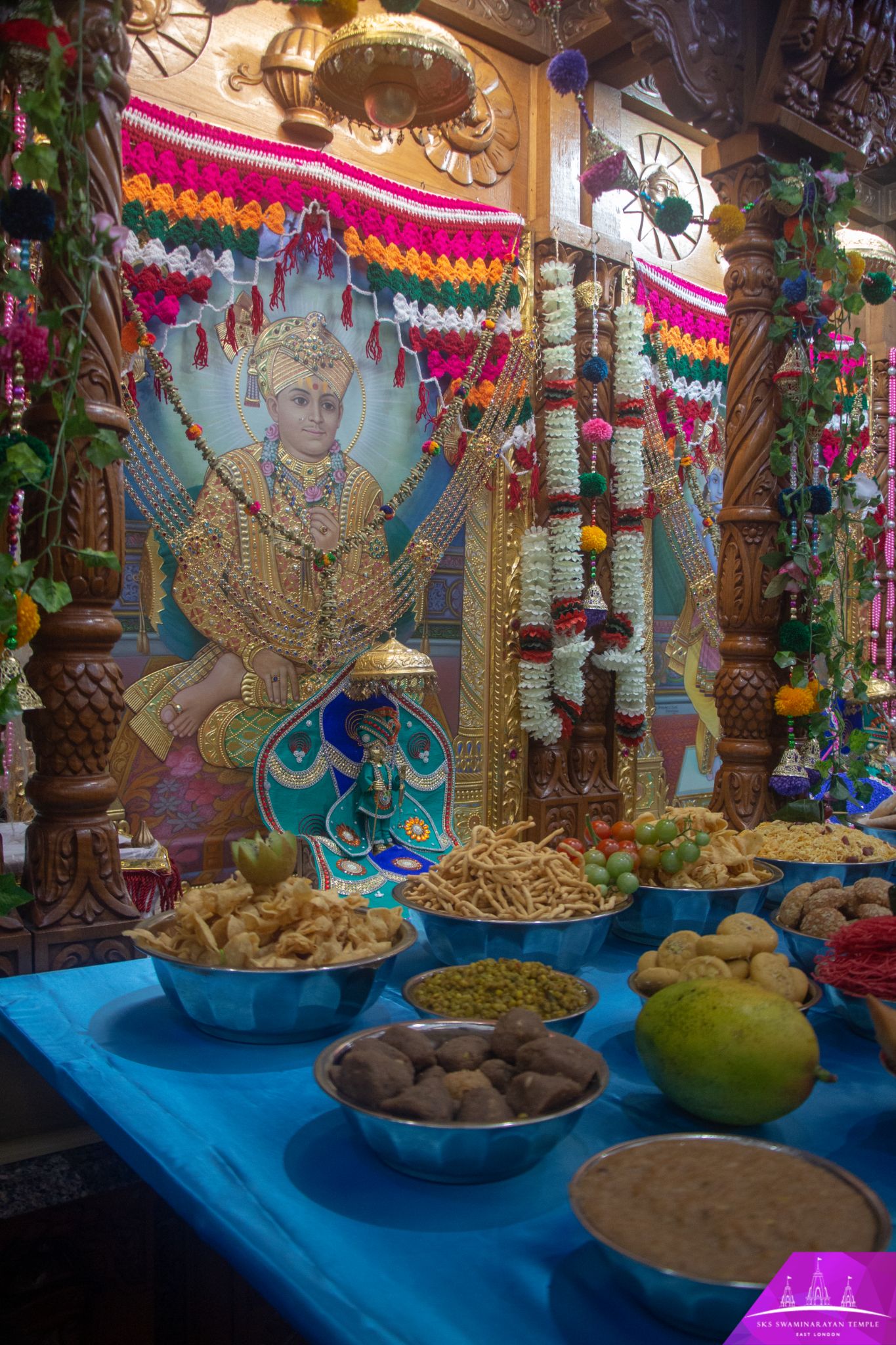 ©1987-2017 SKS Swaminarayan Temple East London