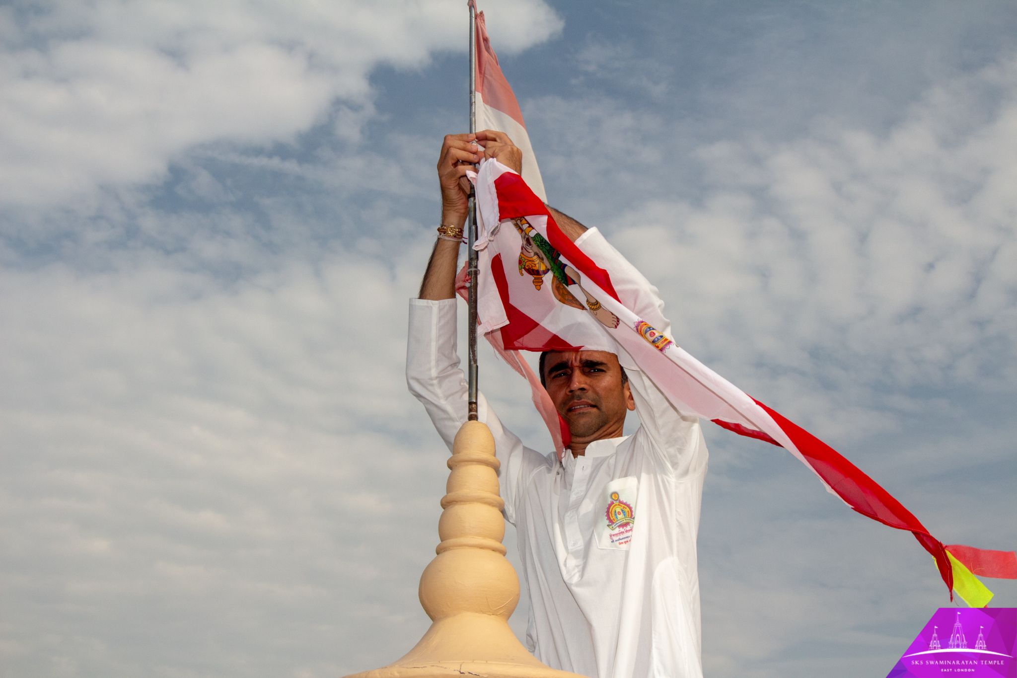 ©1987-2017 SKS Swaminarayan Temple East London