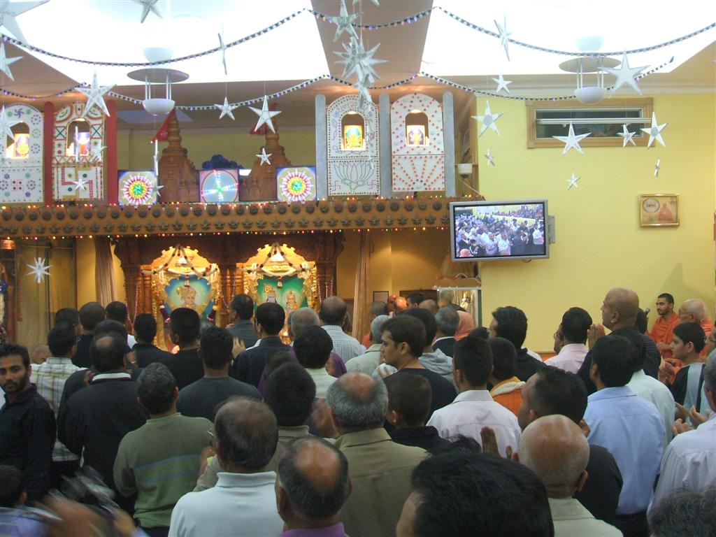 ©1987-2017 SKS Swaminarayan Temple East London