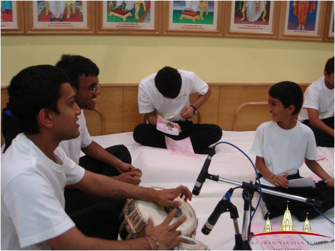 ©1987-2017 SKS Swaminarayan Temple East London