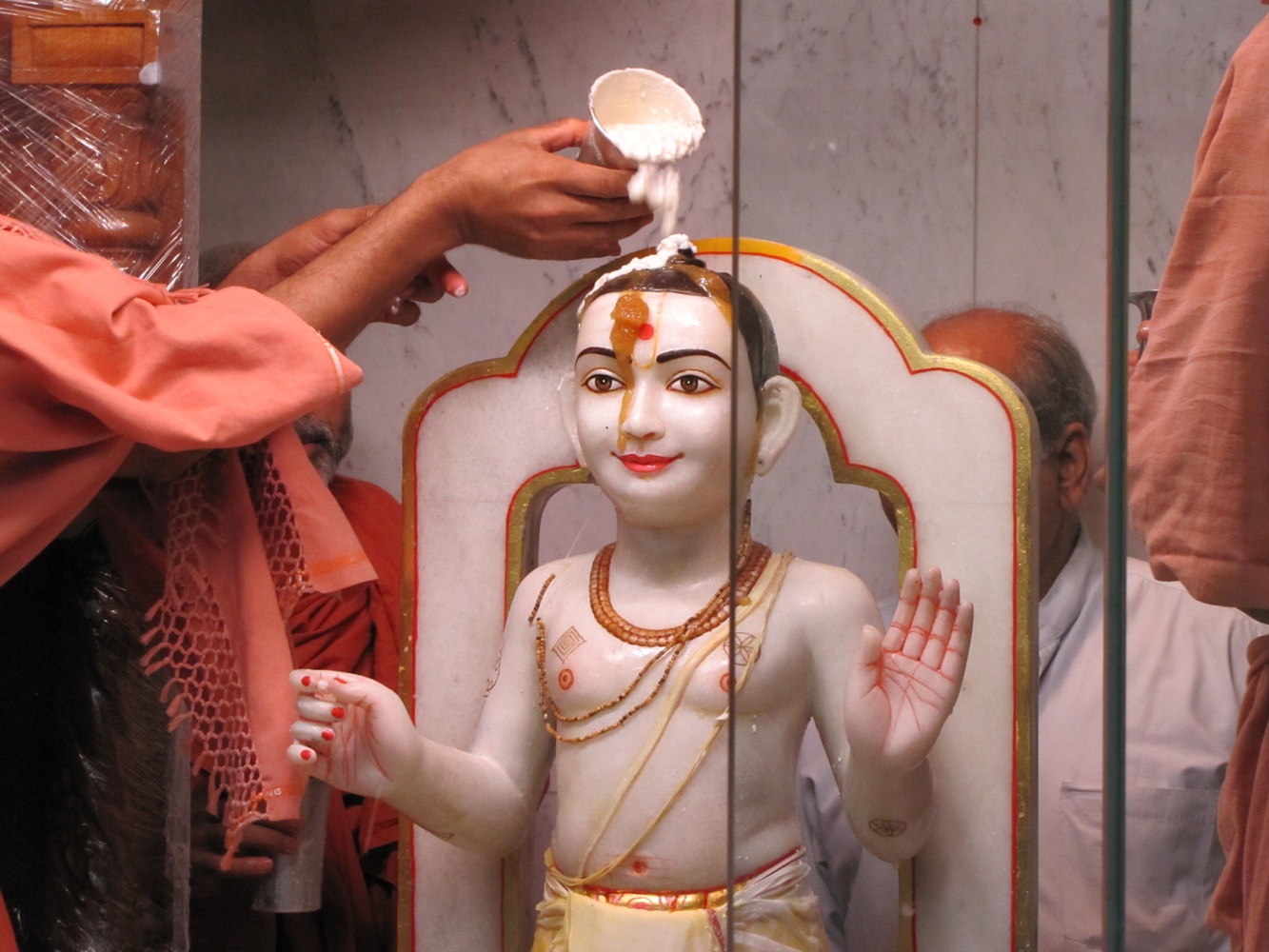 ©1987-2017 SKS Swaminarayan Temple East London