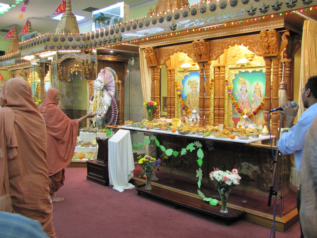 ©1987-2017 SKS Swaminarayan Temple East London