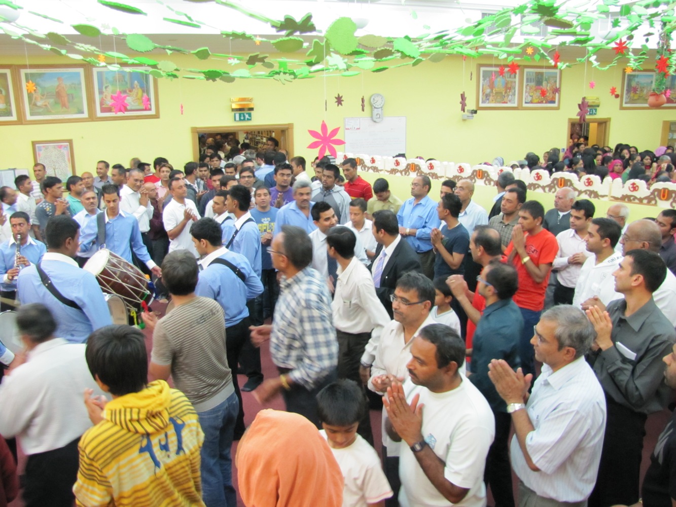 ©1987-2017 SKS Swaminarayan Temple East London