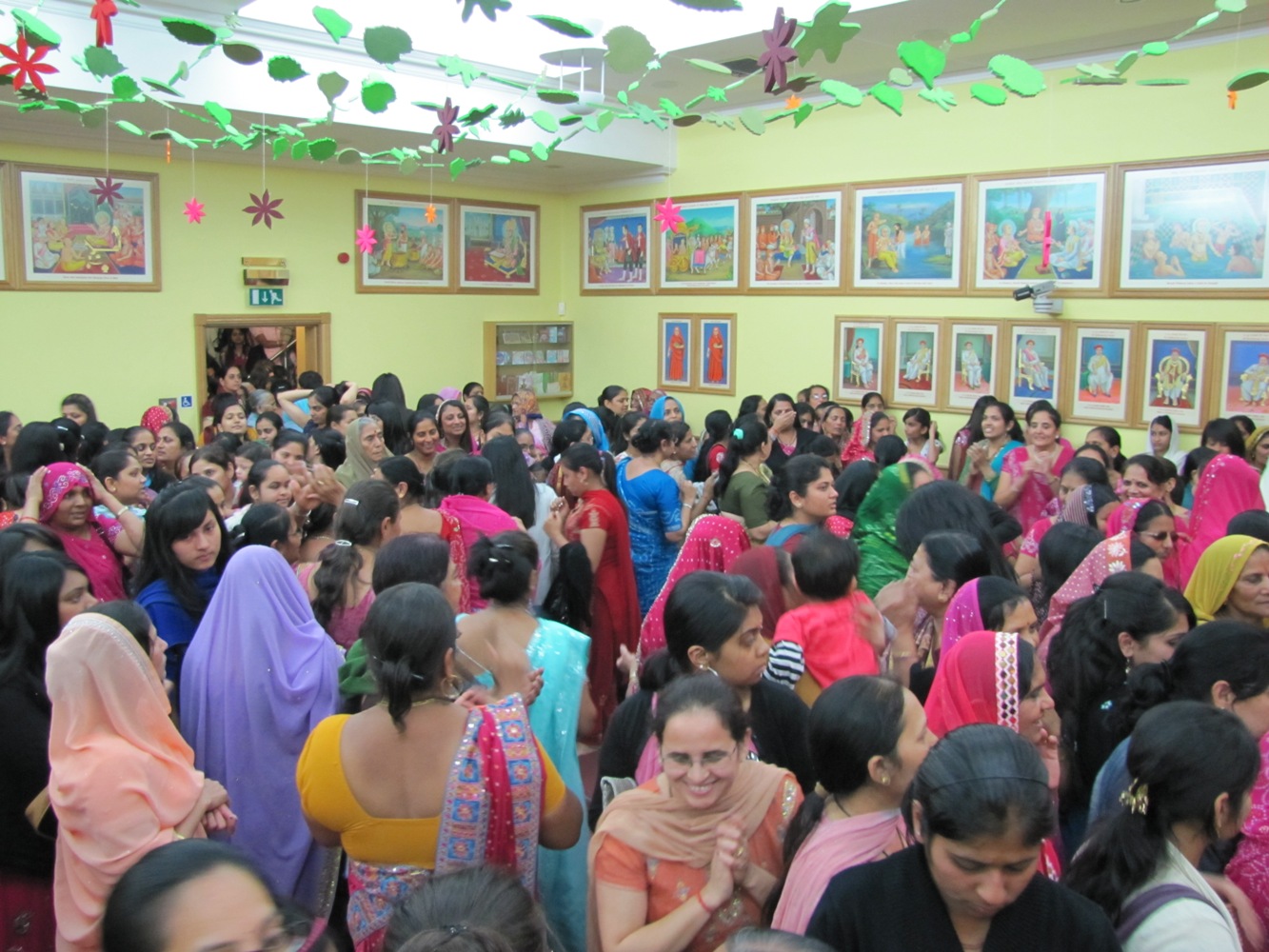©1987-2017 SKS Swaminarayan Temple East London