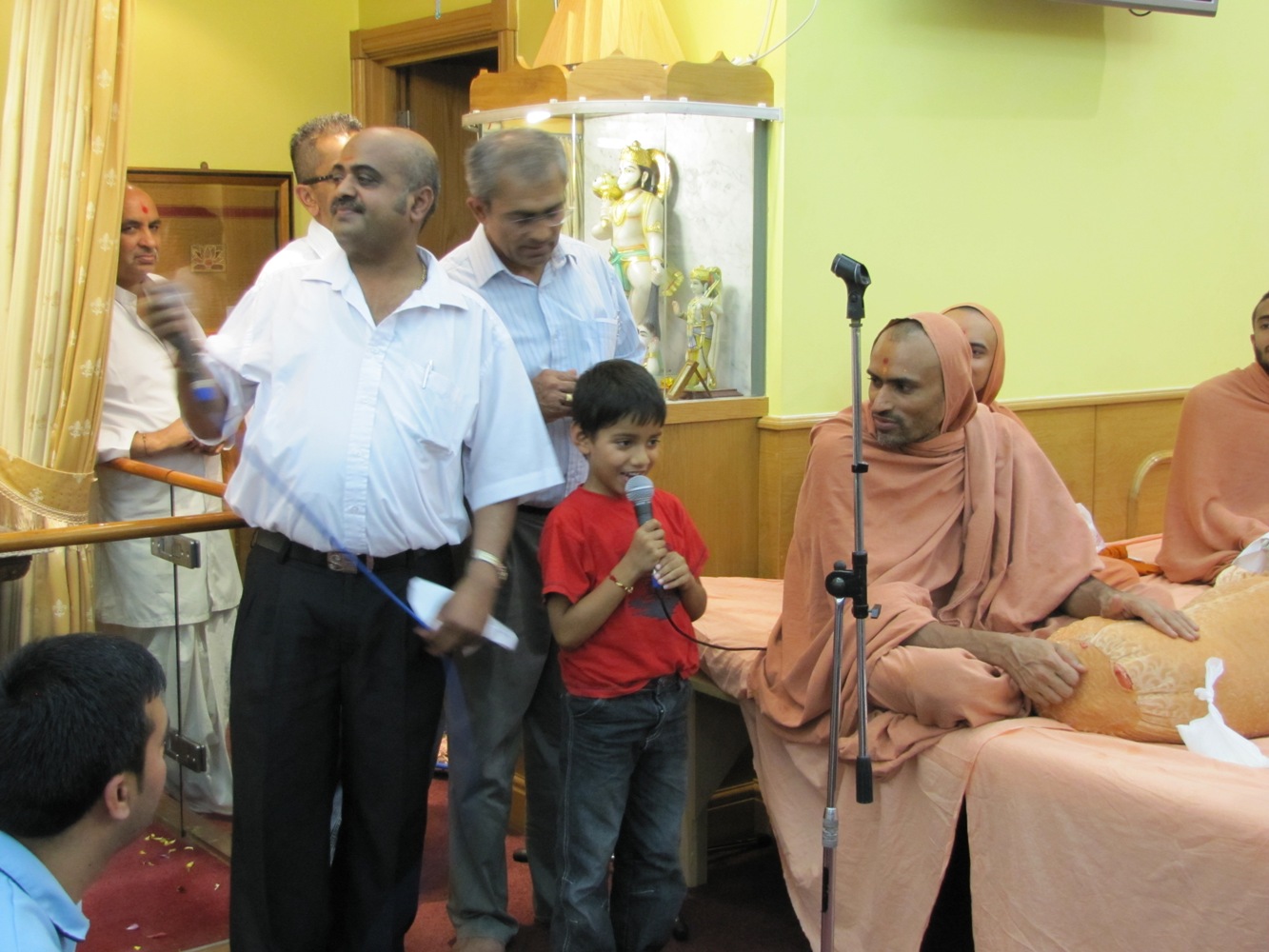 ©1987-2017 SKS Swaminarayan Temple East London