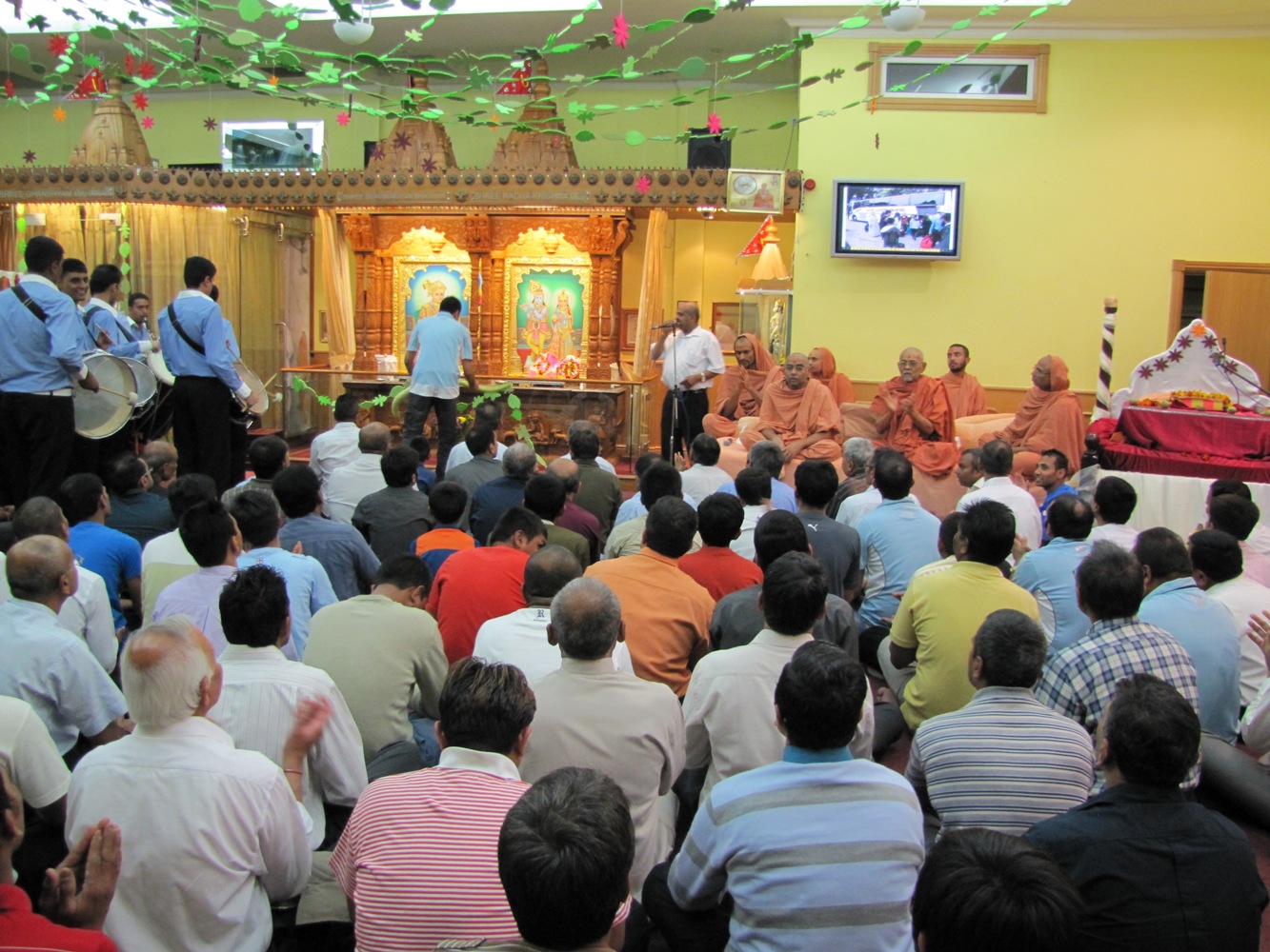©1987-2017 SKS Swaminarayan Temple East London