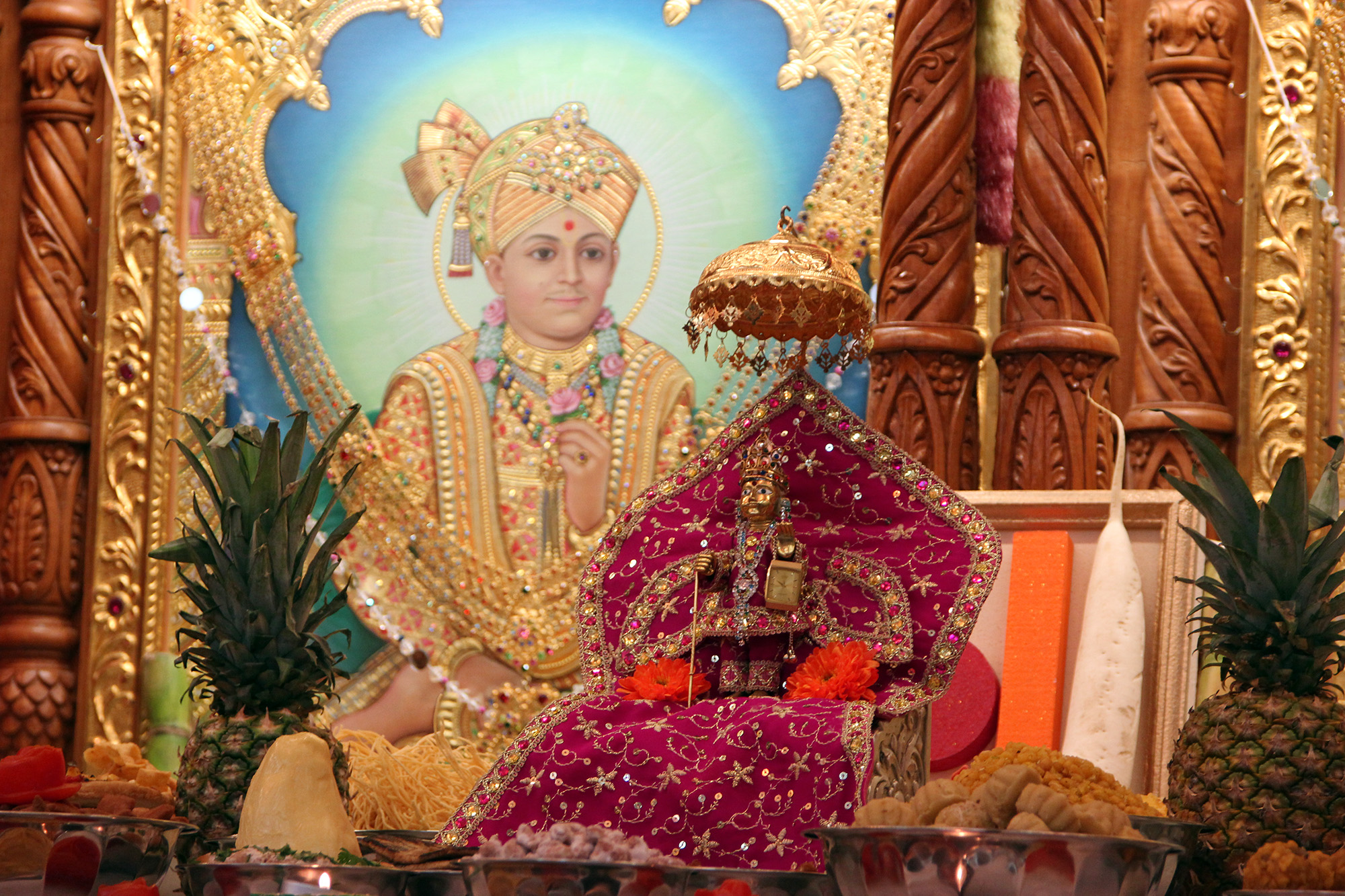 ©1987-2017 SKS Swaminarayan Temple East London