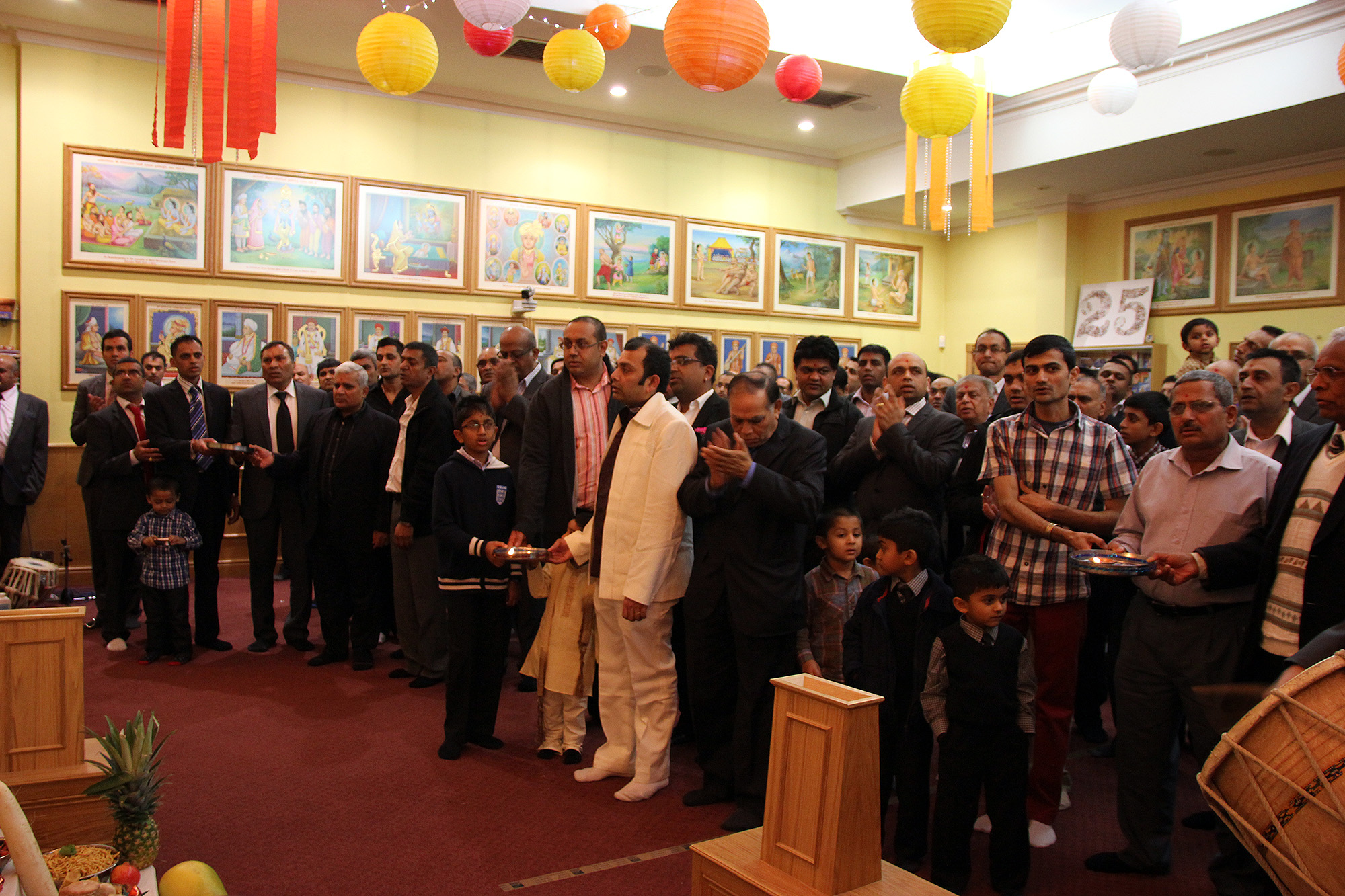 ©1987-2017 SKS Swaminarayan Temple East London