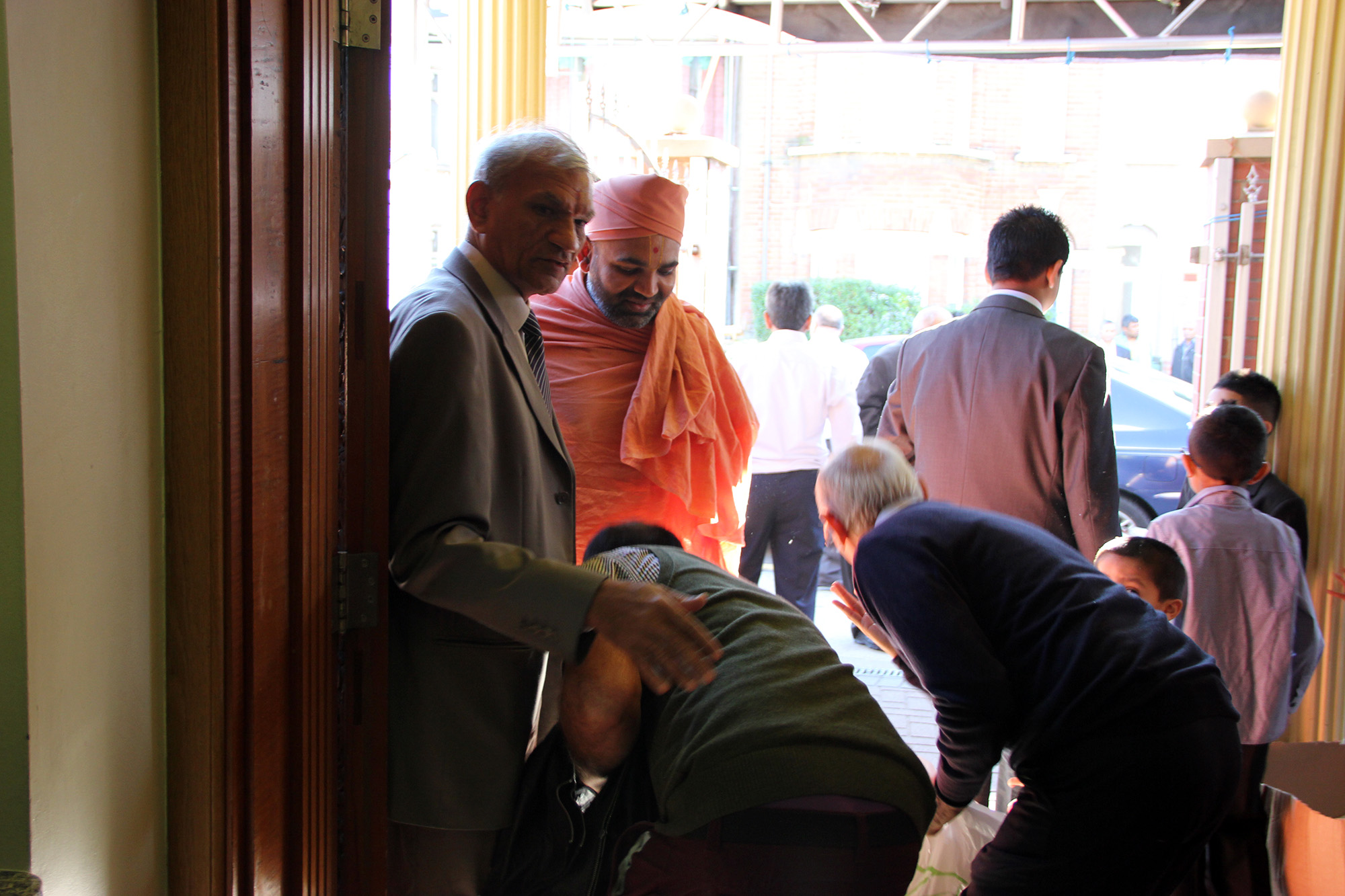 ©1987-2017 SKS Swaminarayan Temple East London
