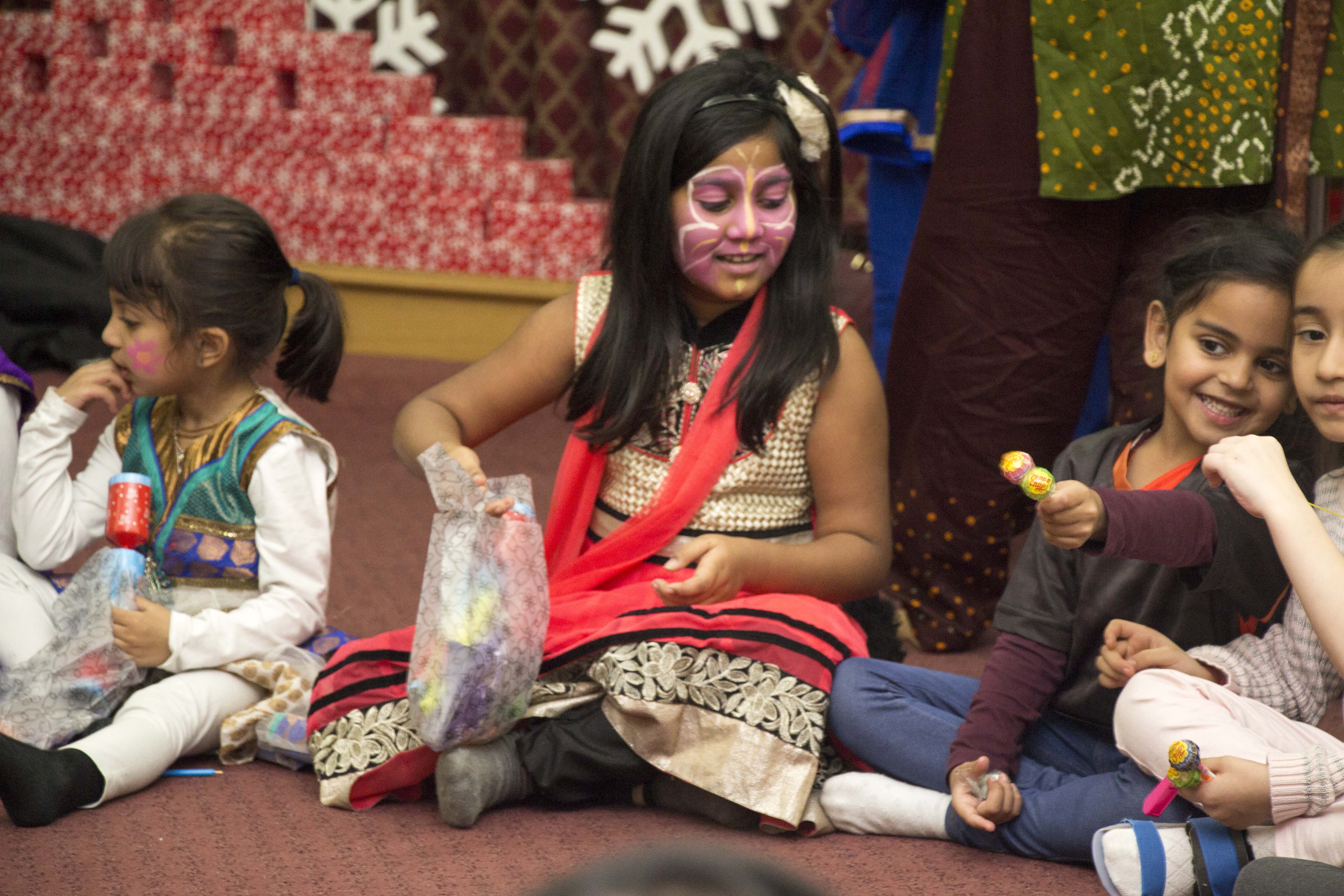 ©1987-2017 SKS Swaminarayan Temple East London