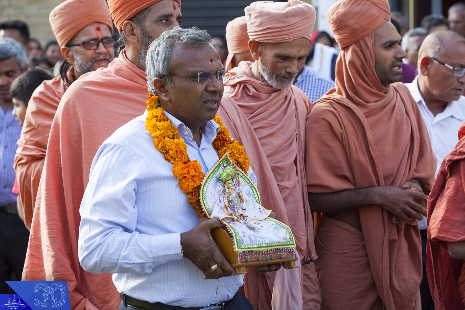 25 - ©1987-2017 SKS Swaminarayan Temple East London