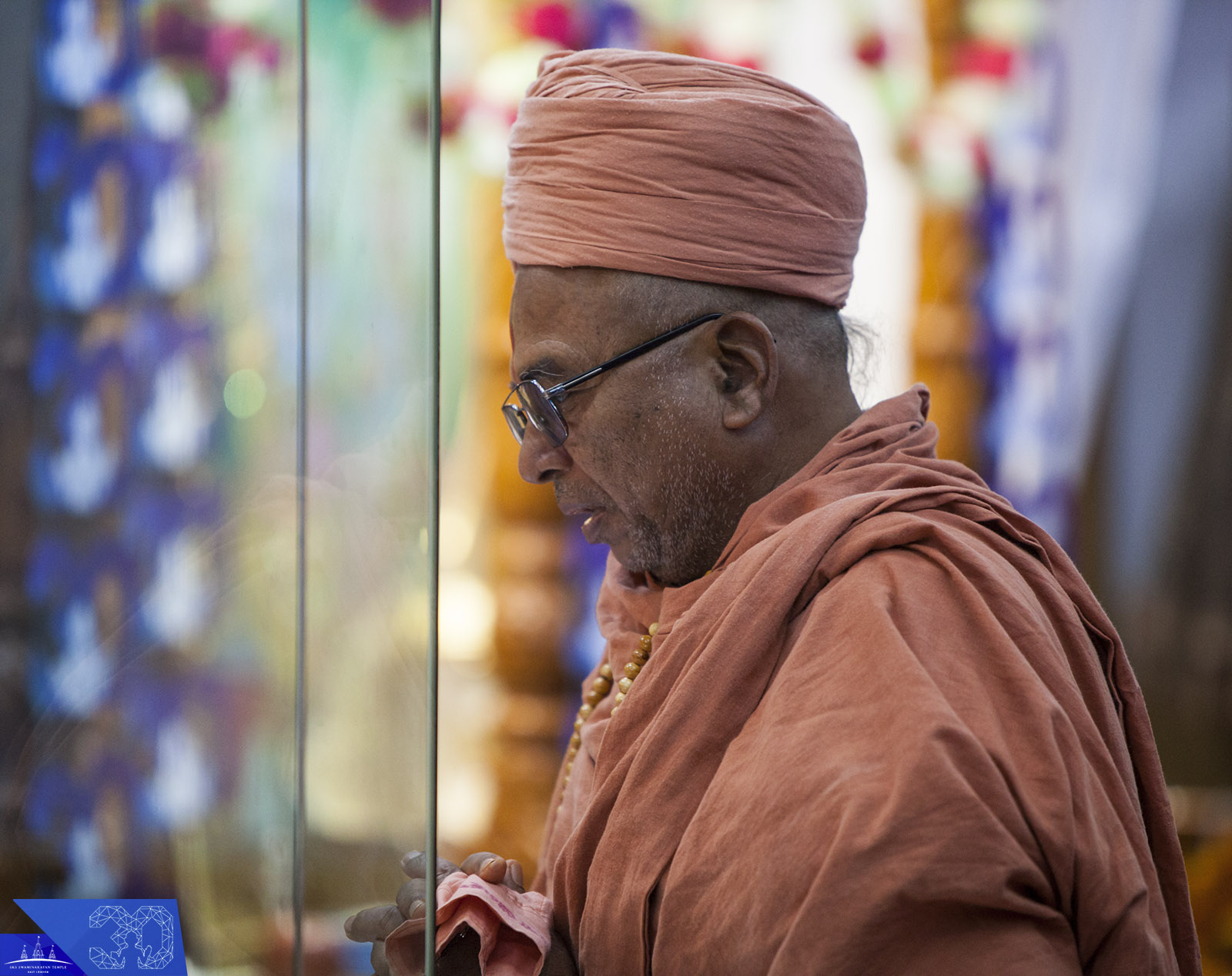 37 - ©1987-2017 SKS Swaminarayan Temple East London