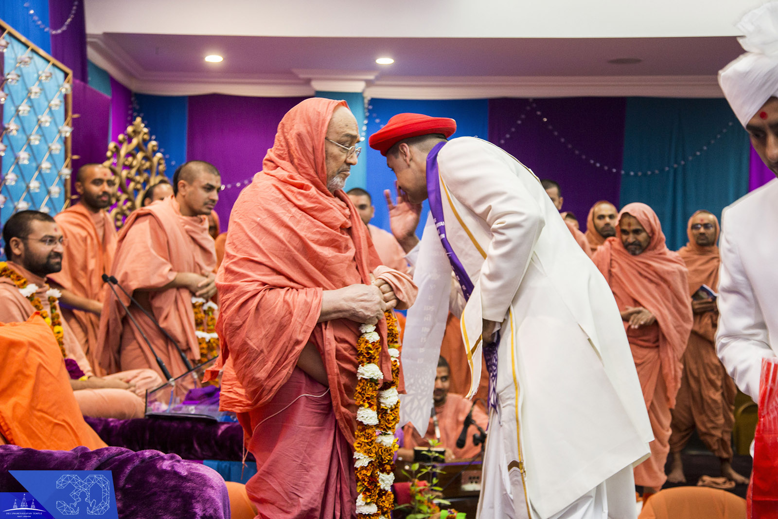60f - ©1987-2017 SKS Swaminarayan Temple East London