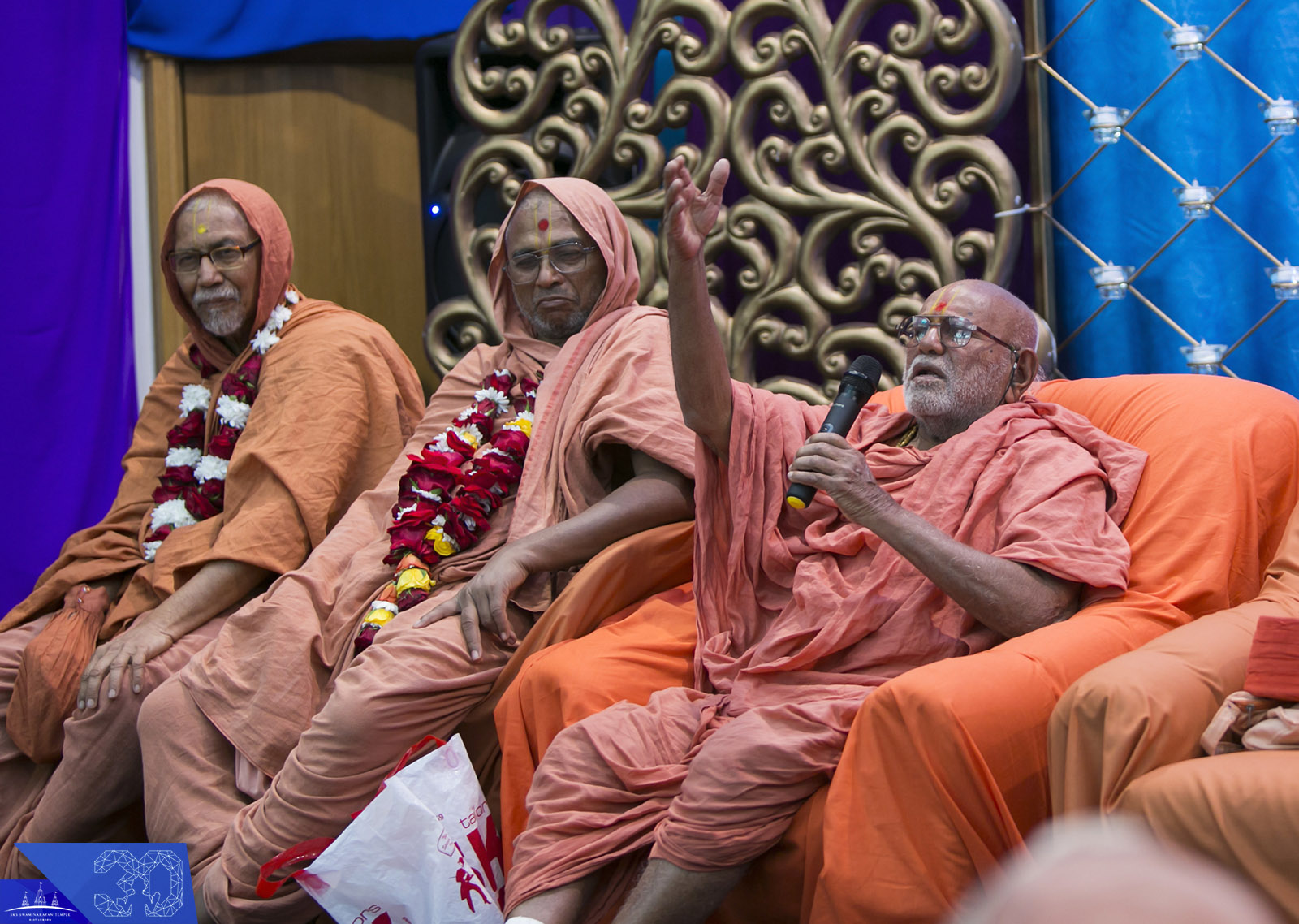 ©1987-2017 SKS Swaminarayan Temple East London