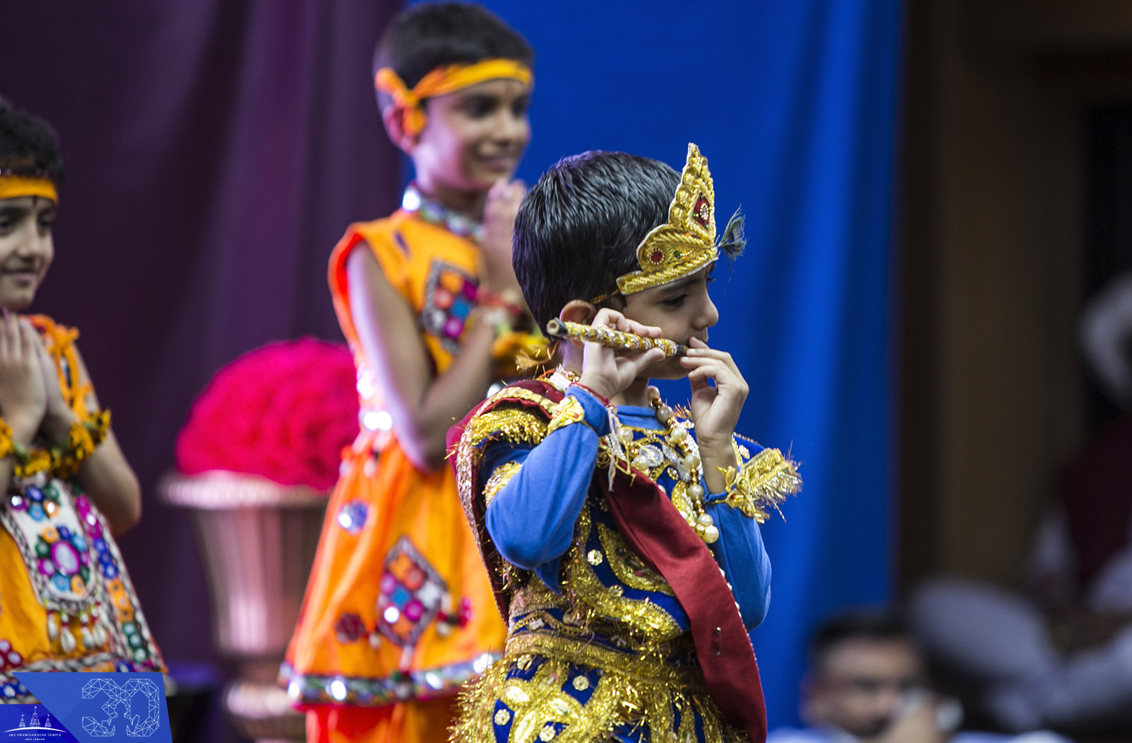 ©1987-2017 SKS Swaminarayan Temple East London