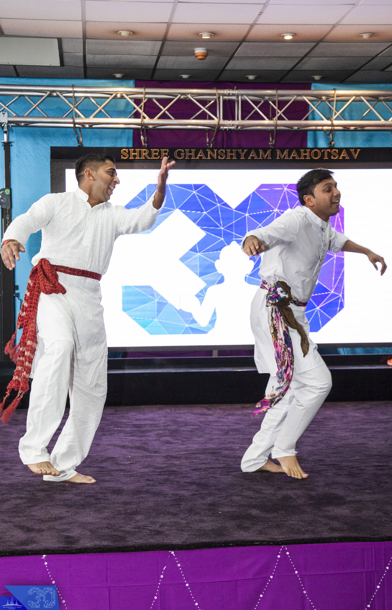 90 - ©1987-2017 SKS Swaminarayan Temple East London