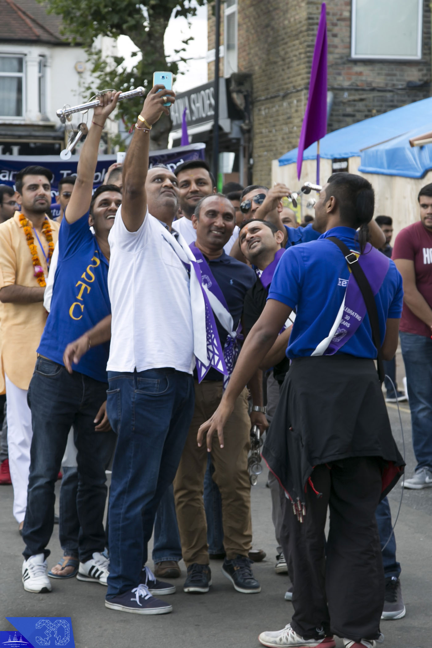 ©1987-2017 SKS Swaminarayan Temple East London
