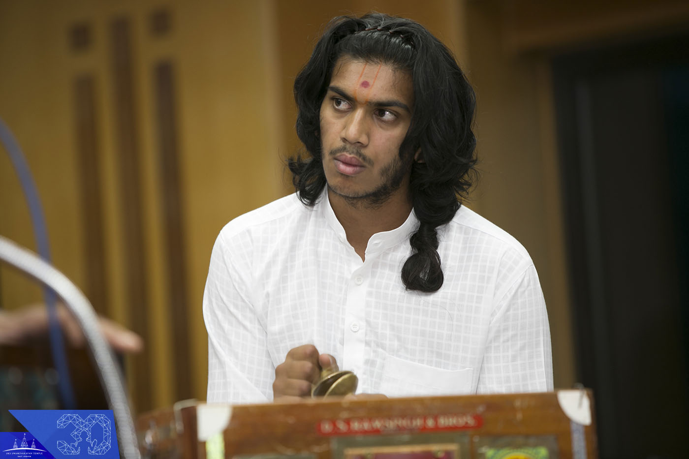 ©1987-2017 SKS Swaminarayan Temple East London