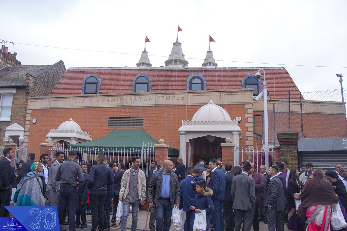 048 - ©1987-2017 SKS Swaminarayan Temple East London