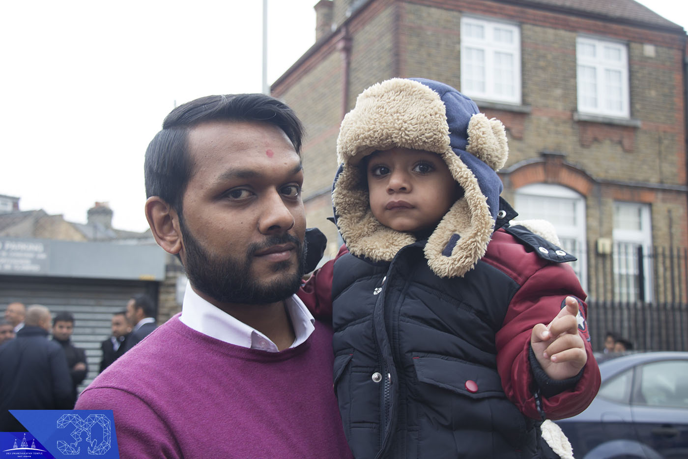049 - ©1987-2017 SKS Swaminarayan Temple East London