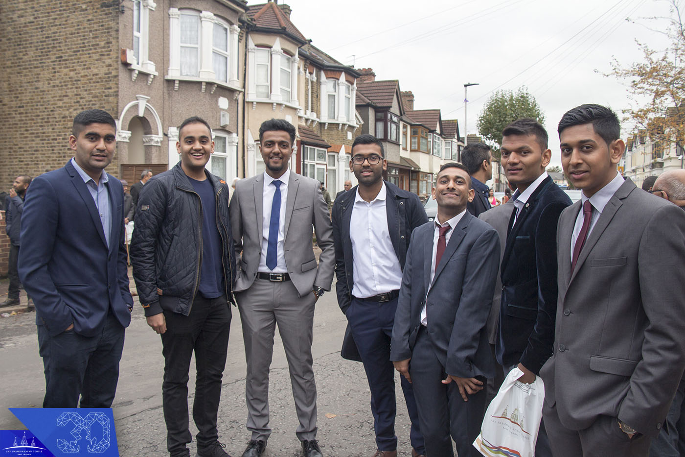 051 - ©1987-2017 SKS Swaminarayan Temple East London