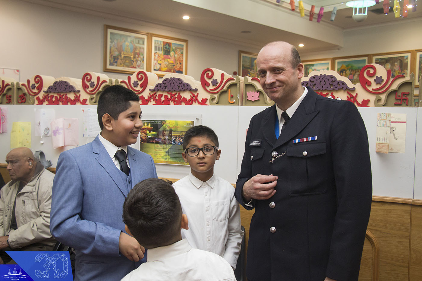 054 - ©1987-2017 SKS Swaminarayan Temple East London