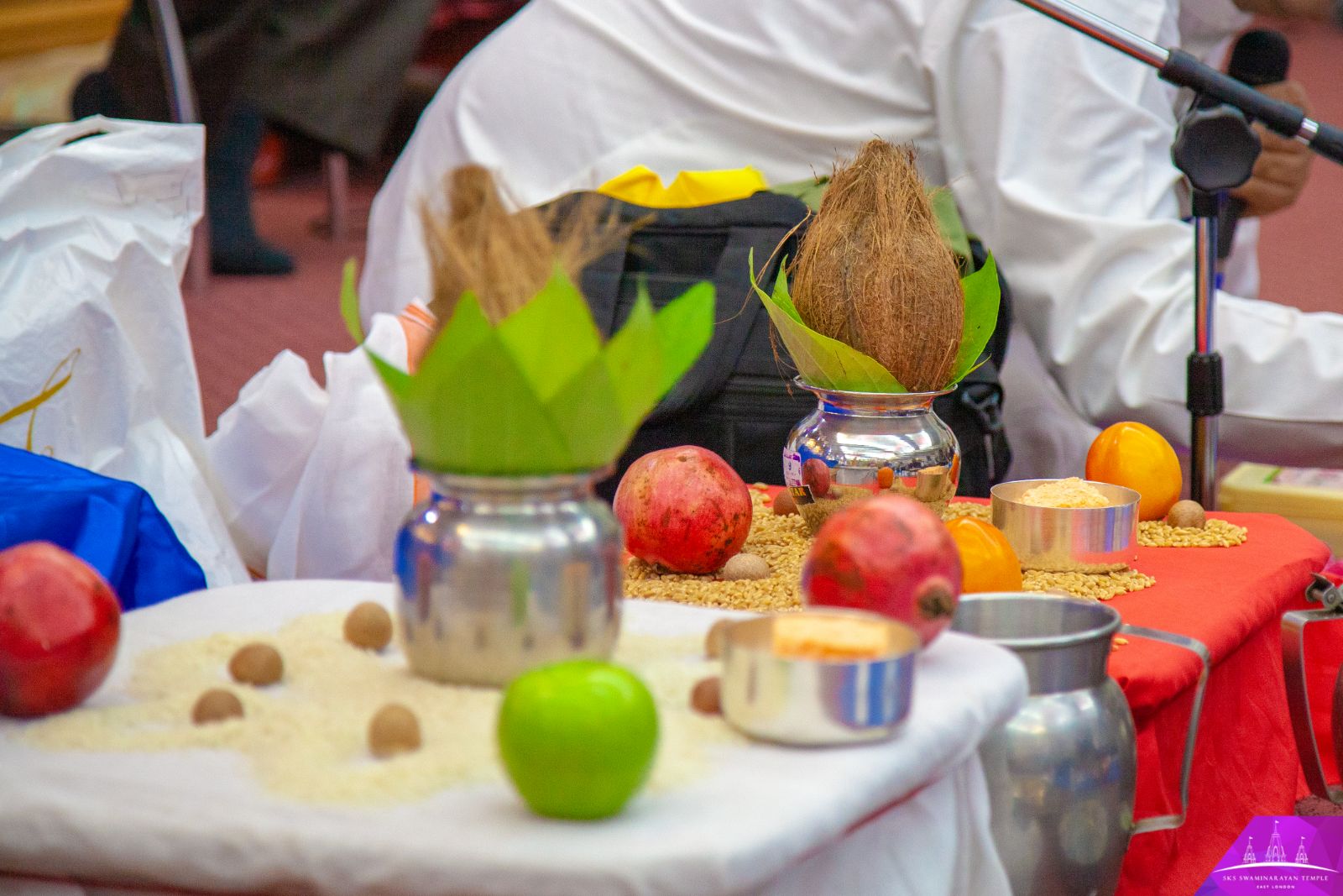 ©1987-2017 SKS Swaminarayan Temple East London