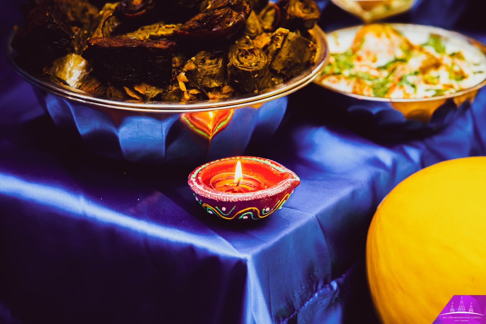 ©1987-2017 SKS Swaminarayan Temple East London