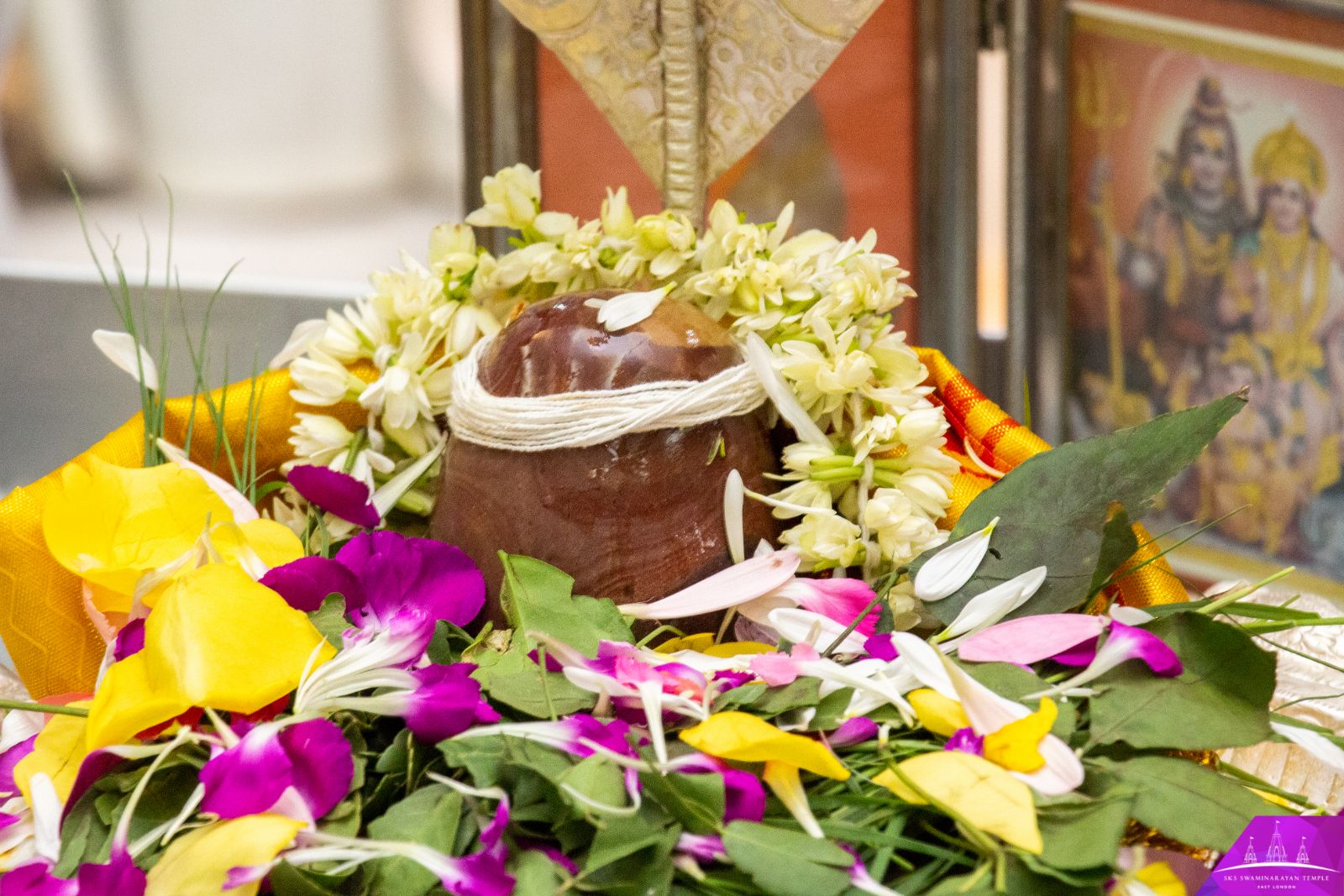 ©1987-2017 SKS Swaminarayan Temple East London