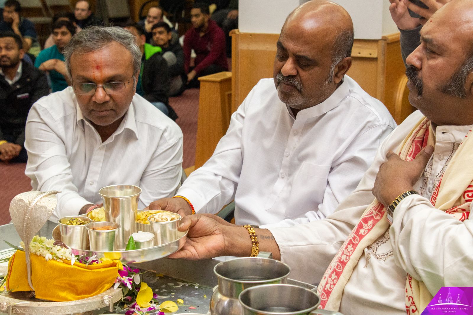 ©1987-2017 SKS Swaminarayan Temple East London