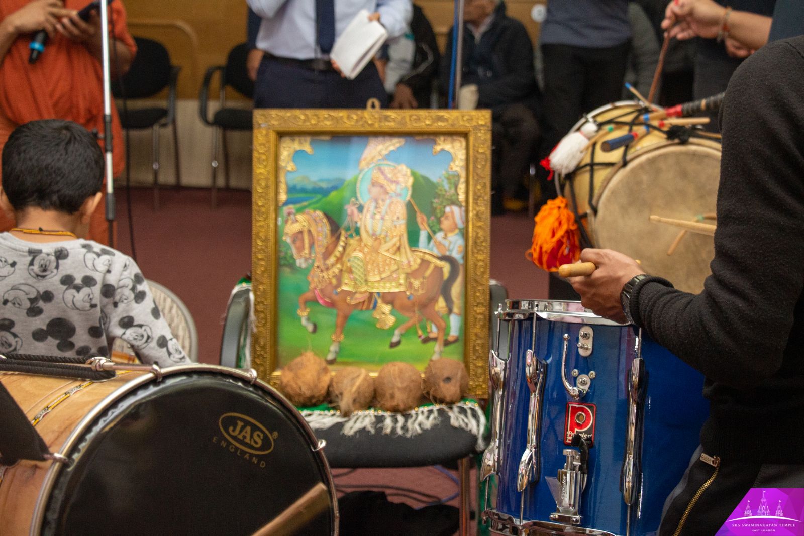 ©1987-2017 SKS Swaminarayan Temple East London