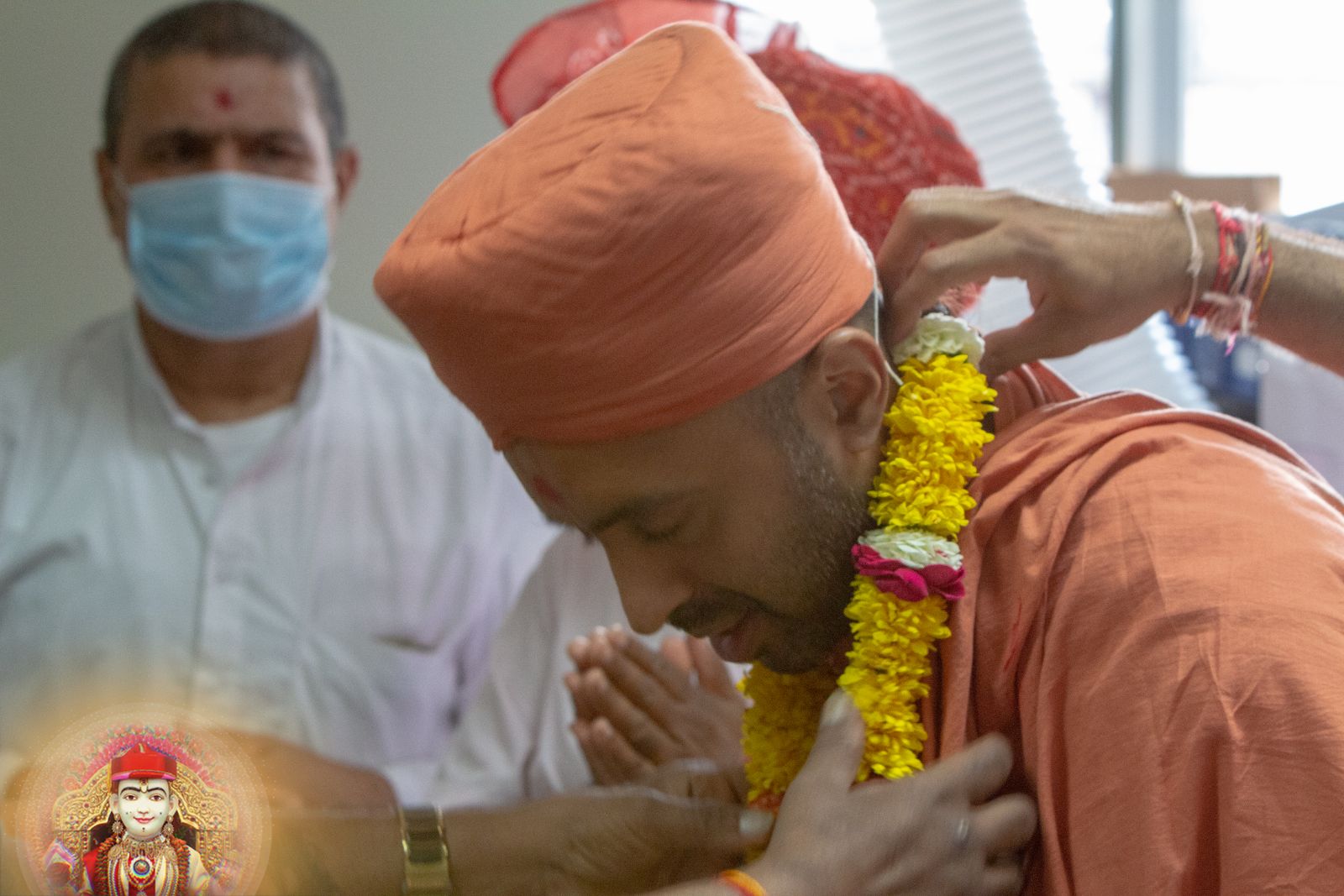 ©1987-2017 SKS Swaminarayan Temple East London