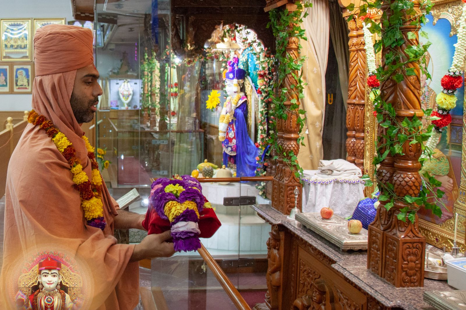 ©1987-2017 SKS Swaminarayan Temple East London